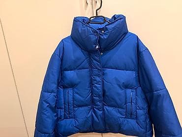 Ženska zimska jakna Reserved - Boja: intenzivno kraljevsko plava -