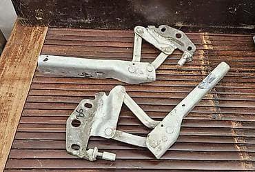 brava haube ford focus: NOSAC SARKA HAUBA ZA VOLKSWAGEN PASSAT B6 ZA 2007. GOD — 1