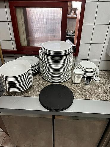 ispomoc u kuci: Investirao bih svoju opremu za kafic/piceriju,od opreme obuhvata — 5