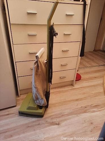 peci na pelet cene: Stari retro stapni usisivaci Iskra TK 7005 R i 202 S. Nepoznato — 4