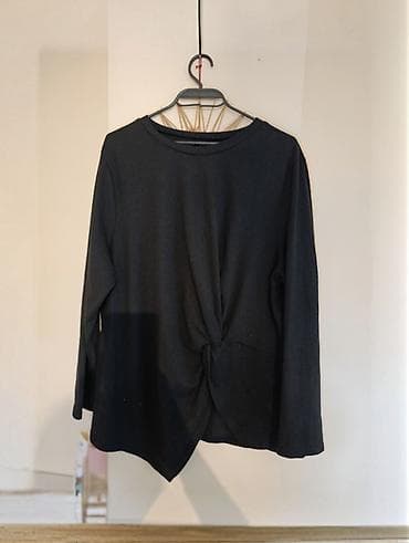 divide haljina tunika: Crna ženska bluza dugih rukava - Model: klasičan kružni izrez, ravne — 1