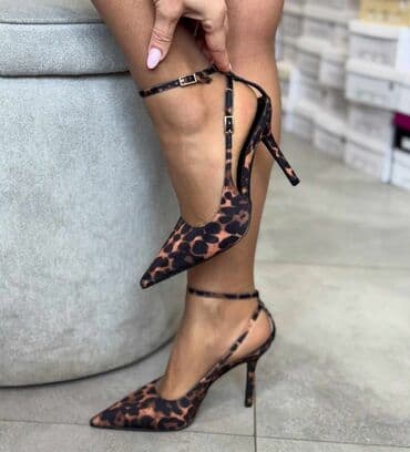 grubin sobne papuce cena: Sandals, Alpina — 1