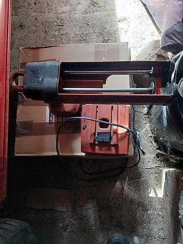 alat za tehnoplankton: HILTI ED 3500 – akumulatorski pištolj za kartuše/lepak + punjač - — 1