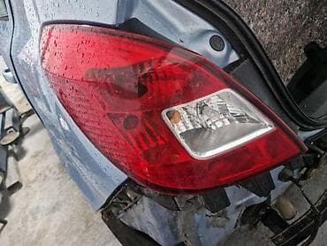 DESNO STOP SVETLO 5V ZA OPEL CORSA D | Svi delovi za Opel vozila 