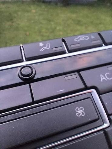 Car Parts: CLIMATRONIC SA WEBASTOM ZA VOLKSWAGEN CADDY, EOS, GOLF 6 . | — 3