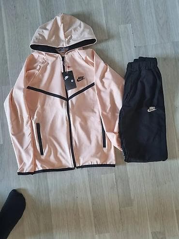 ideen 3: Ženska Nike trenerka – jakna sa kapuljačom + donji deo - Model — 2