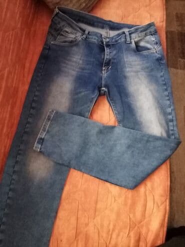 Jeans: 32br farke. Uzivo jako lepe 1000din — 1