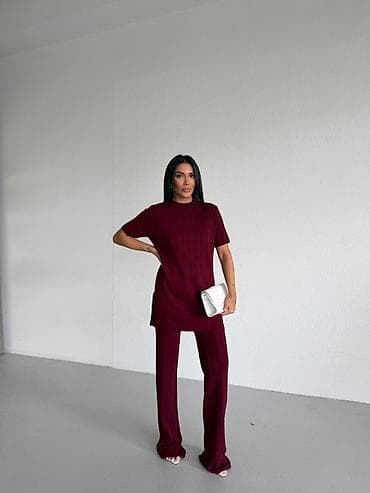 bordo kaput: 🔥Vasi omiljeni kompleti 🔥Ponovo u prodaji od petka 🔝2800 din — 1