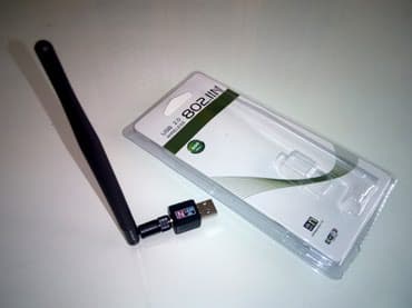 vodic kroz istoriju muzike pdf: NOVO Mini USB WiFi ‘’ 600 ‘’ Mbps Wireless Adapter sa antenom 802.11n — 2