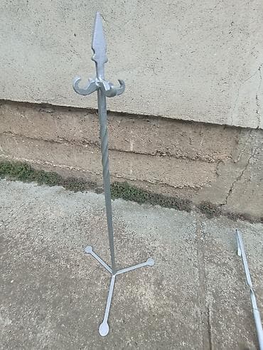 bozicni kaktus cena: Kovani pribor za roštilj - pečenjare,stalak visine 95 cm,sva četri — 3