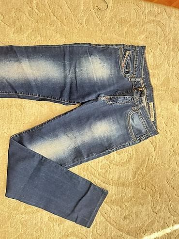 haljine poznatih brendova: Muške farmerke – Nesal Jeans plavi džins

Broj: 31 — 3