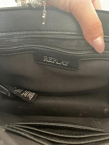 ženski ranac torba: Elegantna Replay ženska torba u crnoj boji, izrađena od veštačke kože — 2