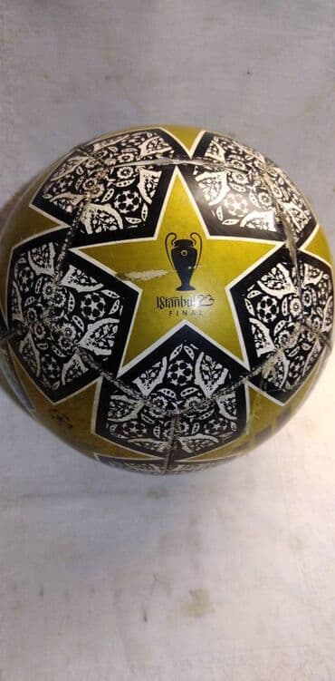 play time slicice fudbal: Lopta za fudbal br.5 Adidastezina 417 gr.OSTECENA (Vidi slike) — 2