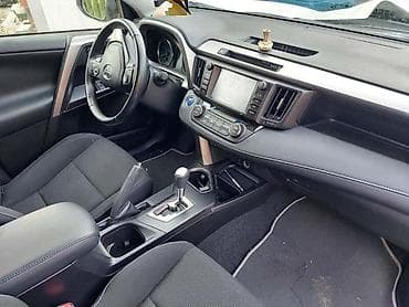 otkup automobila nis: DELOVI ZA TOYOTA RAV 4 2017. GOD. | Toyota Rav4 Hibrid 1 — 3
