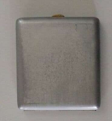 Beauty & Care: Cigarette case, Used — 7