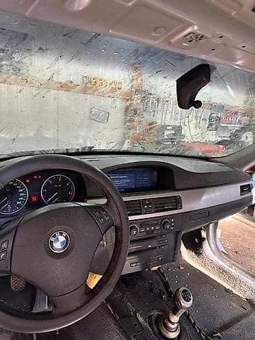 bmw e39: TABLA SA OTOVOROM ZA NAVI E9X ZA BMW SERIJA 3 OD 2005. DO 2011. GOD — 2