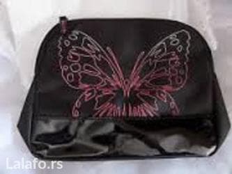 Neseser avonov sa aplikacijom leptira na lalafo.rs Neseser avonov sa aplikacijom leptira