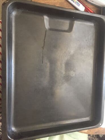 crna kajsija: Pleh 43x38 — 1