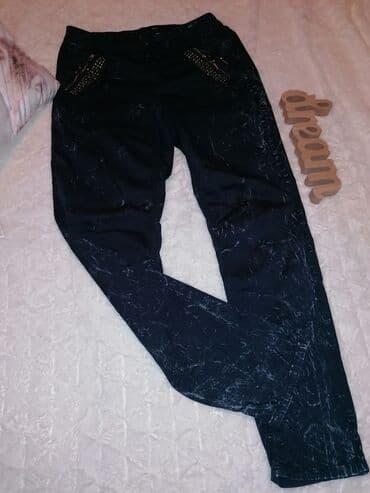 džeparice pantalone: NOVE BAGGY PANTALONE 42 Struk 42cm Bokovi 54cm Butine 28cm Dubina — 4