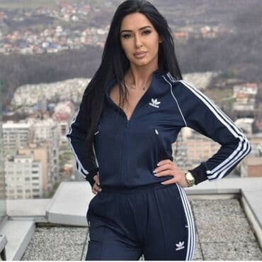 tek flis trenerka: Adidas ženska trenerka

Novo
Mokra likra
Veličine s m l xl 2xl — 4