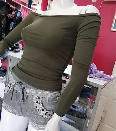 papuce elegantne: Ženska bluza s otvorenim ramenima – maslinasto zelena - Kroj: uska — 2