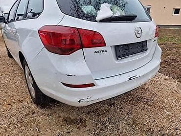 Branici: ZADNJI BRANIK BELA BOJA ZA OPEL ASTRA J | Svi delovi za Opel vozila — 2
