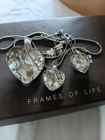 rulet sat cena: Komplet nakita – ogrlica i minđuše u obliku srca - Set sadrži — 5