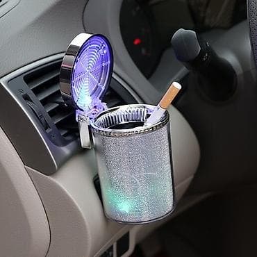 Pepeljara za Auto sa LED Svetlom Idealna pepeljara za upotrebu u