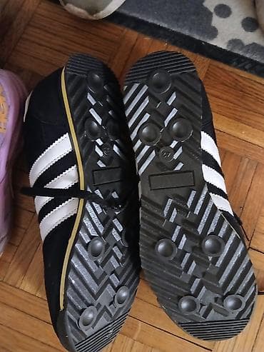 polovne patike: Adidas patike – crno‑bele sa tri bele pruge - Model inspirisan — 3