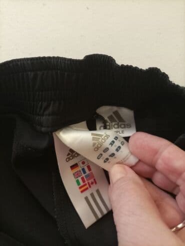 zimske jakne c a: Adidas, M (EU 38), Jednobojni, bоја - Crna — 3