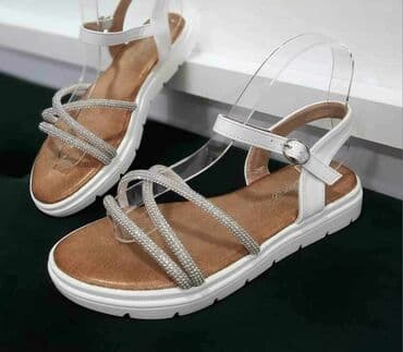 sandale labrador: 3200 — 3