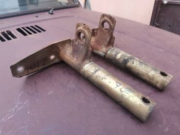 zadnje stop svetlo: Nosaci zadnjeg branika Lada 2104 Karavan. Polovno, ocuvano. Skinuto sa — 3