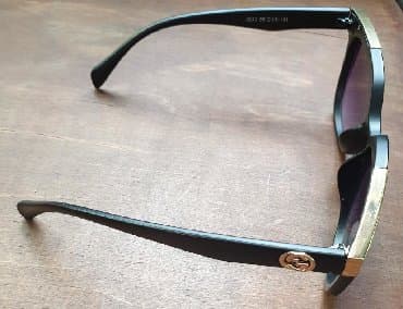 duks sa naocarima: Sunglasses, Gucci — 6
