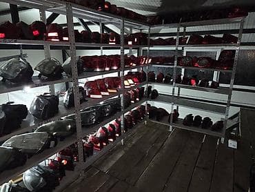 polovni skuteri do 300 evra: STOP LAMPE ZA AUDI A3, A4, A4 ALLROAD . OD 2005. DO 2018. GOD. | — 4