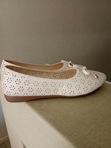 via spiga zenske cipele: Nove prelepe bež baletanke 40 broj. Unutrašnje gazište 25,5cm — 5