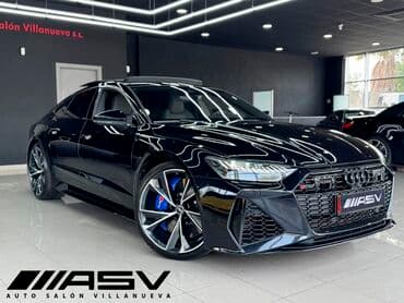 Audi RS7 Sportback – vrhunski sportski fastback u crnoj boji. Ključne