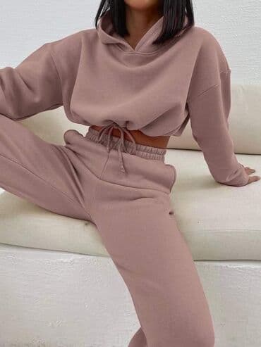 komplet trenerke nike: Komplet trenerka: 3200 dinara — 2