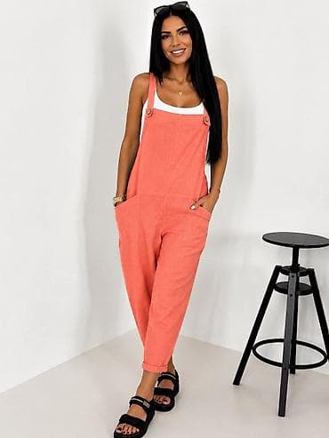 p. s nova kolekcija bih: 06. Kombinezon
Nova kolekcija
S M L XL
Cena : 2.600 dinara H — 2