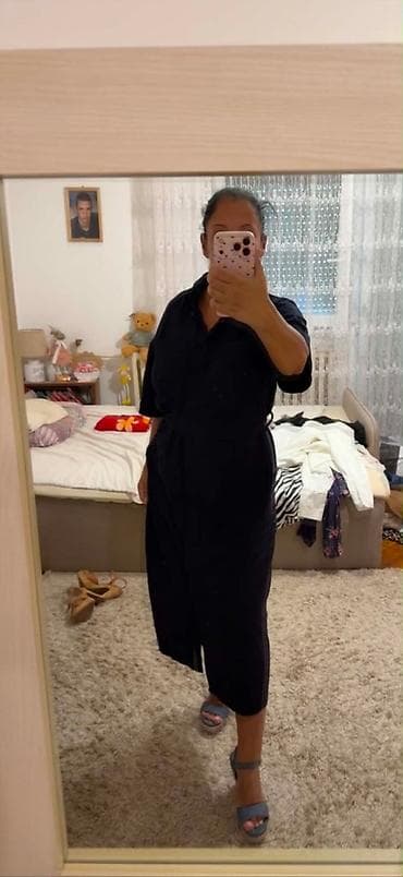 Porpuno ocuvana kao nova mantil haljina br.38. Od gospodje sudije koja