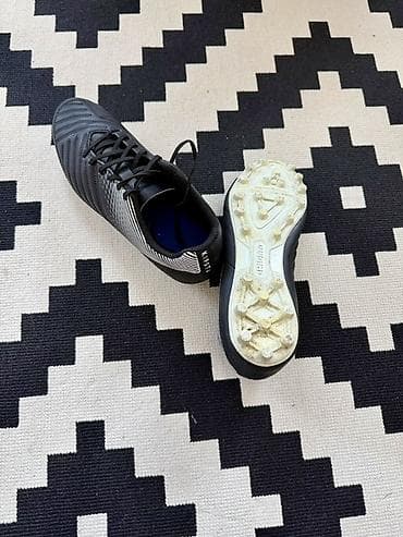 Sport i razonoda: Kipsta kopačke za fudbal, malo korišćene, broj 42 - Model: Kipsta — 6