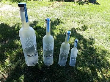 Prazne flaše od Vodke Belvedere od1.75l i 3l Prodajem Prazne flase od