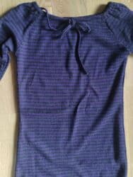 ljubicasto odelo: Uska rebrasta haljina sa prugama, tamnoljubičasto-crna. Uplata pa — 3