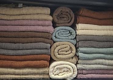 patosnice za stepenice: Pletene dekorativne ćebad/bačvice sa resama - Materijal: mekana — 8