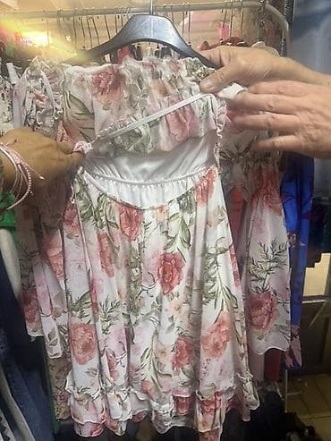 ccc sandale platforma: Floral mini haljina sa volanima - Kroj: mini dužina, A-linija sa — 1