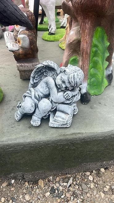 fontana za dvorište: Dekorativna baštenska figura – anđeo koji spava - Materijal — 1