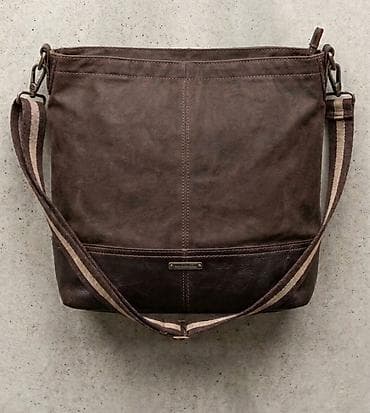 Torba preko ramena – smeđa, unisex - Materijal: kombinacija prirodne na lalafo.rs Torba preko ramena – smeđa, unisex - Materijal: kombinacija prirodne