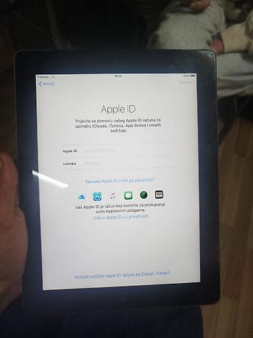 Modemi, ruteri i mrežni uređaji: Apple iPad (64 GB, Wi‑Fi + 3G) - Ekran 9.7" (Retina generacija sa — 2