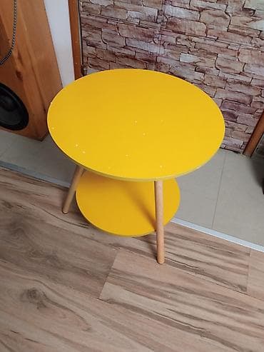 Dečiji nameštaj: Okrugli pomoćni stočić sa dve police - Dizajn: moderan skandinavski — 1