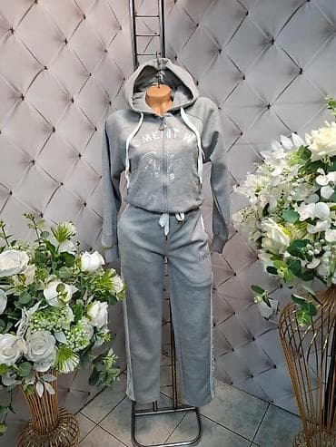 Pantalone, Farmerke, Šortsevi: Ženski komplet trenerke – duks sa kapuljačom i donji deo ravnog kroja — 2