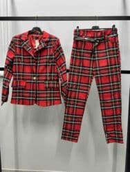 Donji delovi trenerke: 4200🌀
Iv — 2